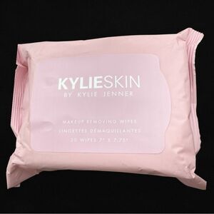 Kylie Skin Makeup Removing Wipes by Kylie Jenner – 30ct New